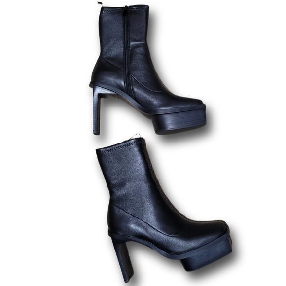 DARKER WAVS Shoes - DARKER WAVS Filter Leather Blade Heel Booties NIB 10